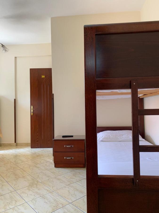 The First Hotel Saranda Dış mekan fotoğraf