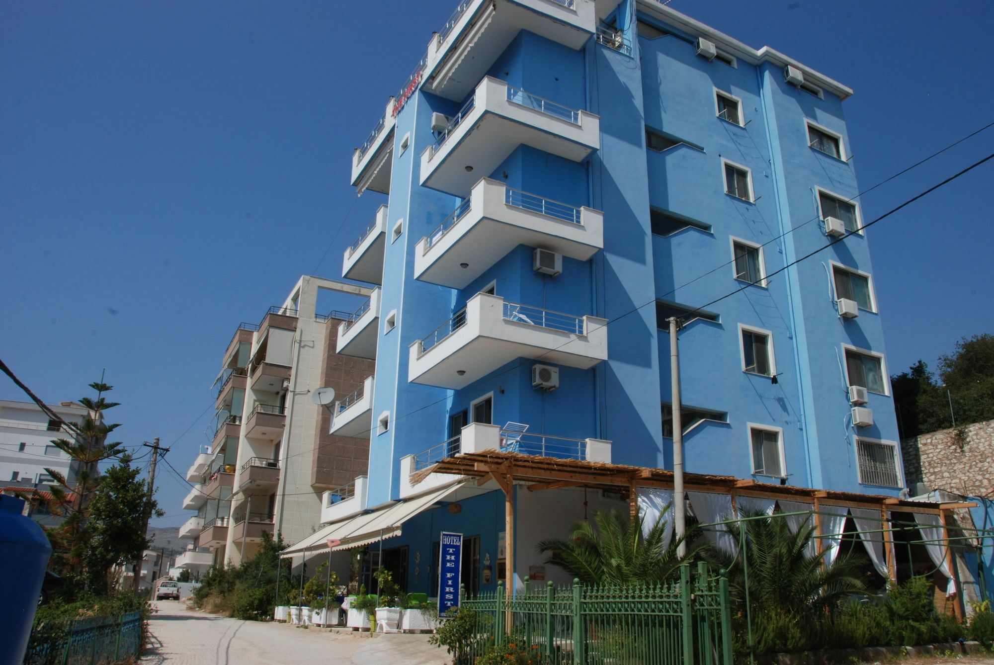 The First Hotel Saranda Dış mekan fotoğraf